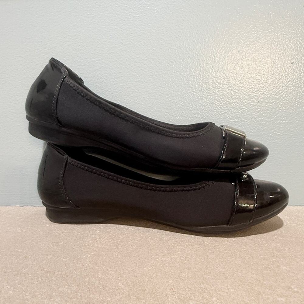 Dexflex Comfort Black Patent Leather Flats Sz 8. EUC - Picture 2 of 7